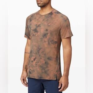 Lululemon Men's Always Agile Short Sleeve Tee Size L